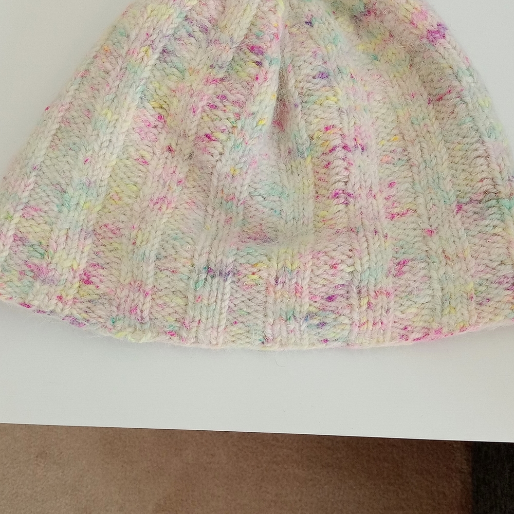 Handmade beanie - Picture 2 of 4